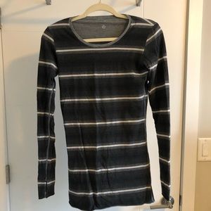 lululemon every yogi long sleeve size 6